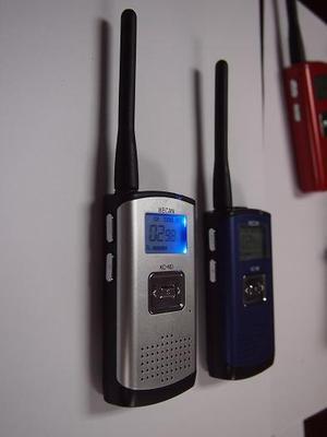 手持迷你對(duì)講機(jī) 深圳市威肯實(shí)業(yè)2W迷你無(wú)線對(duì)講機(jī)詳解